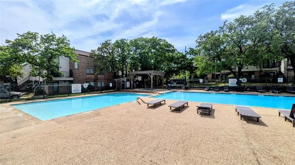 $1,000 | 2312 Balsam Drive, Unit A303, Arlington, TX 76006