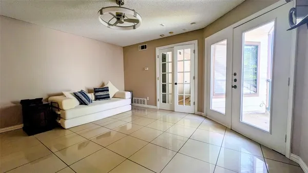 $1,000 | 2312 Balsam Drive, Unit A303, Arlington, TX 76006