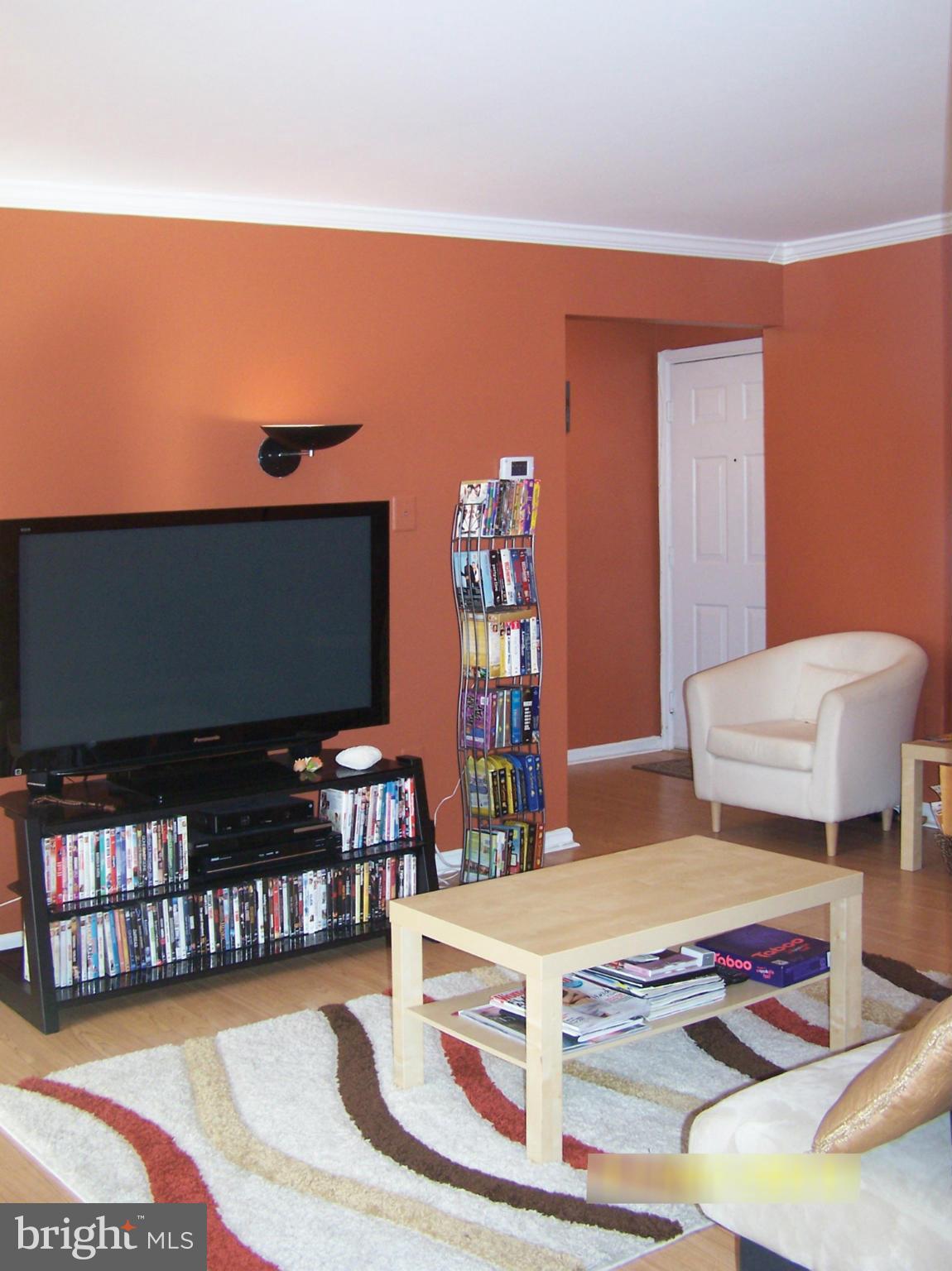 6 Normandy Square Court, Unit 2CA Silver Spring, MD 20906 - Photo 4 of 17 Living Room