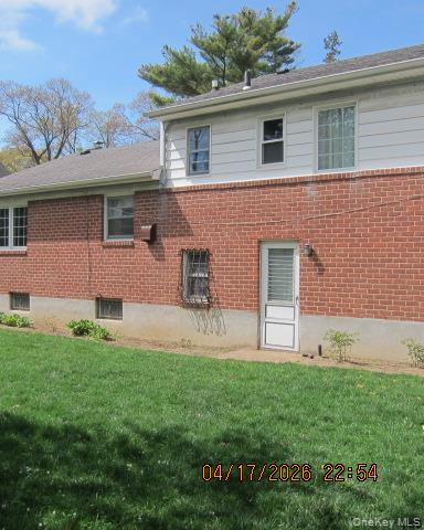93 Woodview Road West Hempstead, NY 11552 - Photo 3 of 25