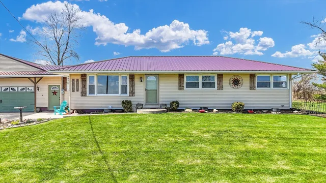 $268,000 | 12584 North 4100 East Road, Saybrook, IL 61770