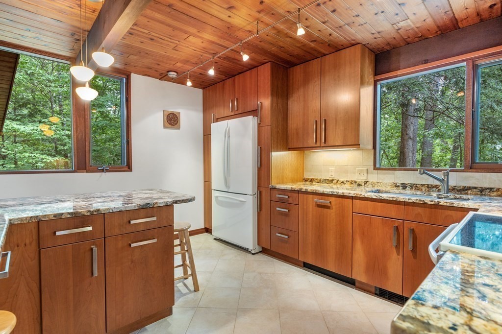 21 Burning Bush Drive Boxford, MA 01921 - Photo 6 of 40