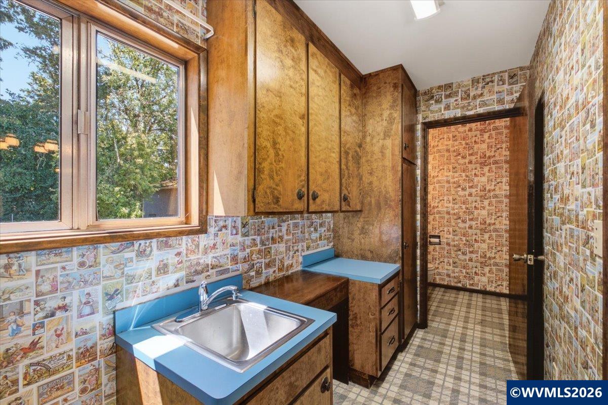 2140 Southwest 17th Avenue Albany, OR 97321 - Photo 19 of 46