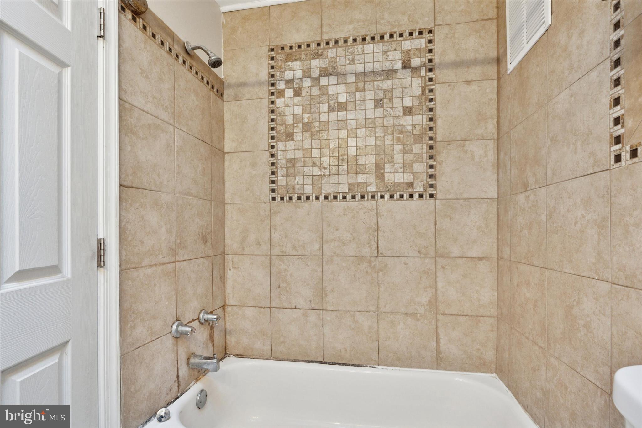 353 East Claremont Road Philadelphia, PA 19120 - Photo 14 of 15 Hall bathroom