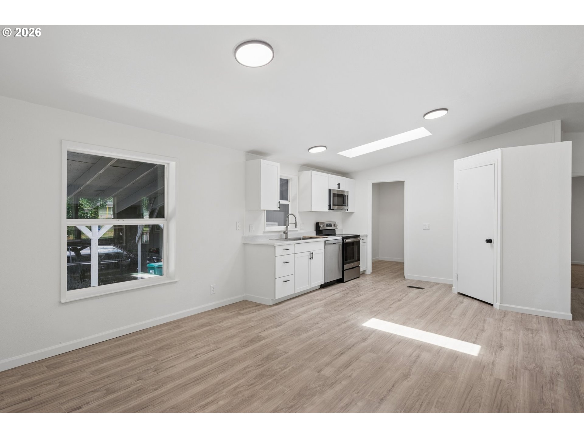 12420 Southeast Bush Street, Unit 1 Portland, OR 97236 - Photo 10 of 33