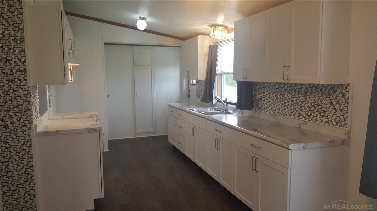 5754 Wixson Road Croswell, MI 48422 - Photo 8 of 20