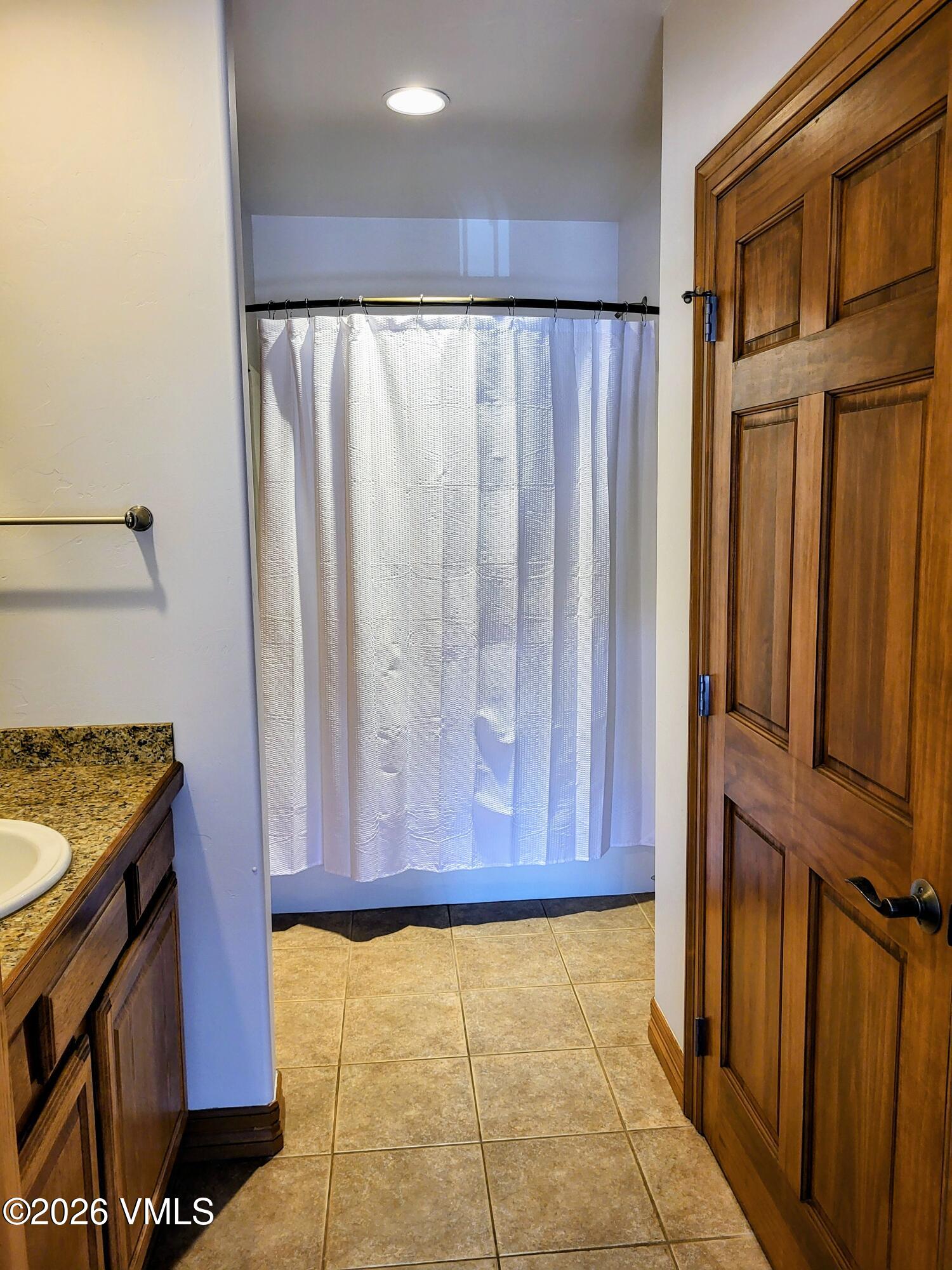 225 Main Street, Unit R304 Edwards, CO 81632 - Photo 7 of 18 Bathroom