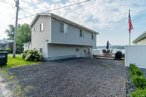 $490,000 | 1430 North Shore Drive, Rome City, IN 46784