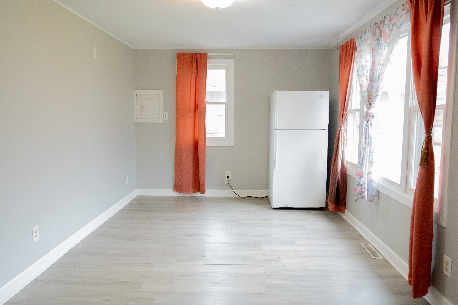 24715 West Rollins Road Round Lake, IL 60073 - Photo 3 of 9 Gallery Image 3