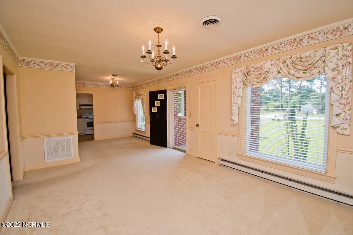 279 Lake Road Newport, NC 28570 - Photo 3 of 56 LivingRoom (2)