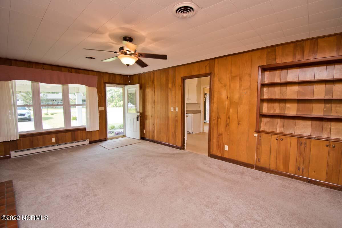 279 Lake Road Newport, NC 28570 - Photo 5 of 56 Den