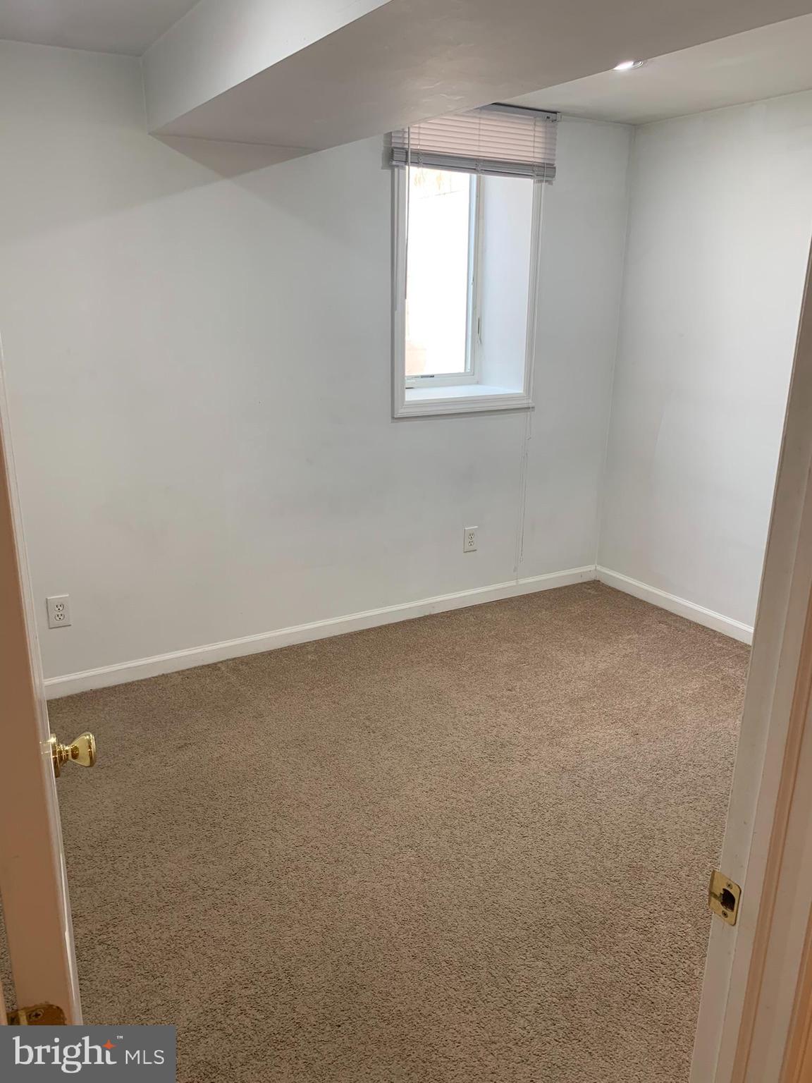 402 Carpenter Street Glassboro, NJ 08028 - Photo 16 of 26