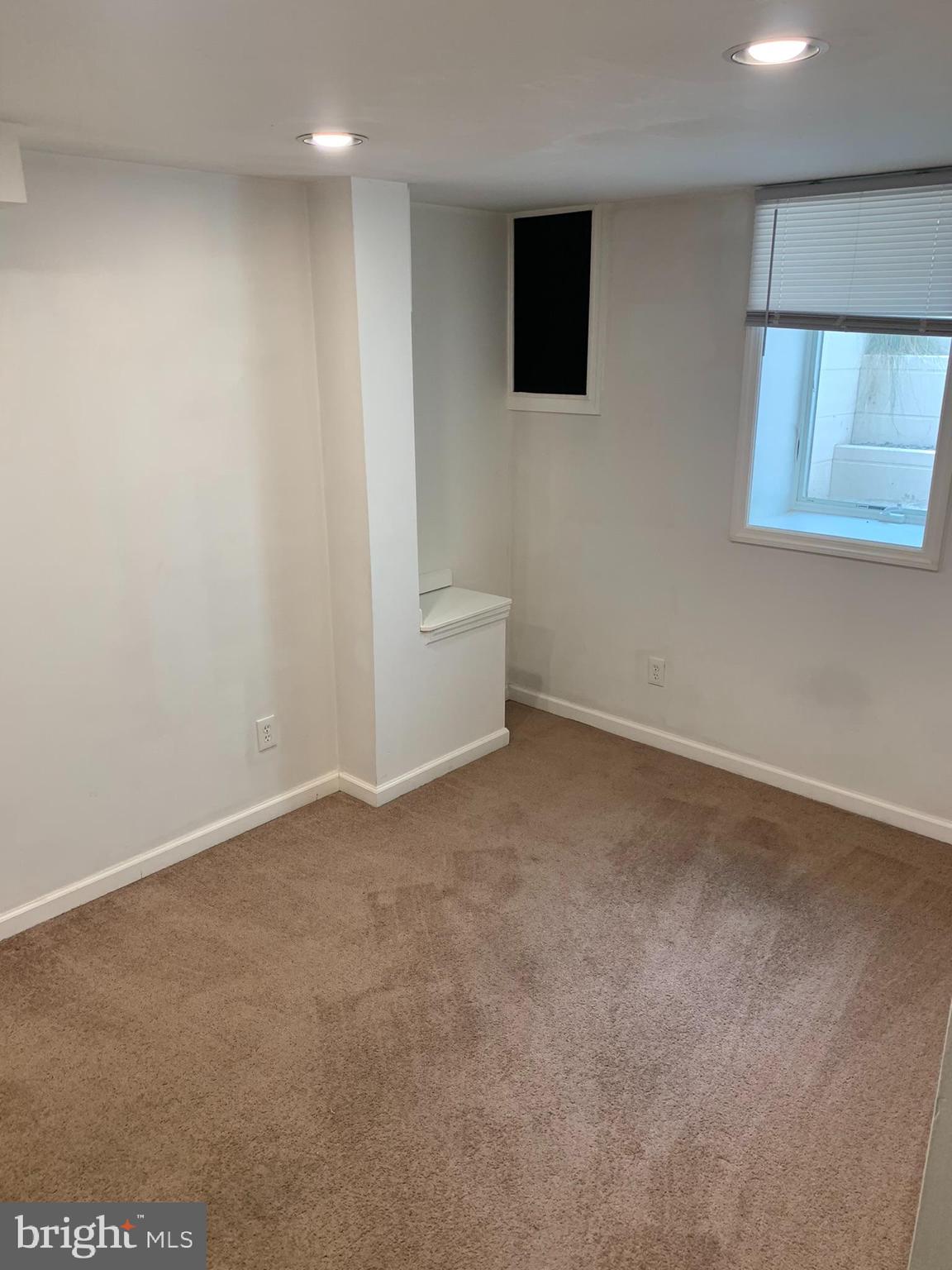 402 Carpenter Street Glassboro, NJ 08028 - Photo 17 of 26