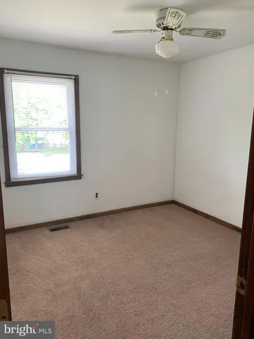 $4,200 | 402 Carpenter Street, Glassboro, NJ 08028