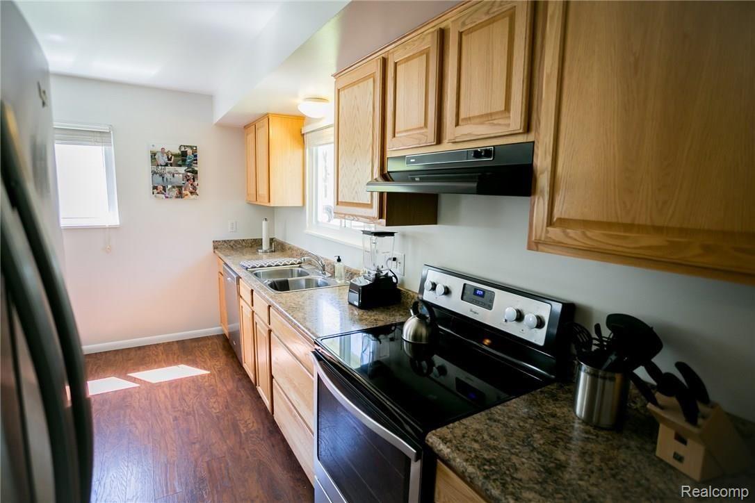 2180 Armond Road Howell, MI 48855 - Photo 15 of 62 IMG_015.jpg