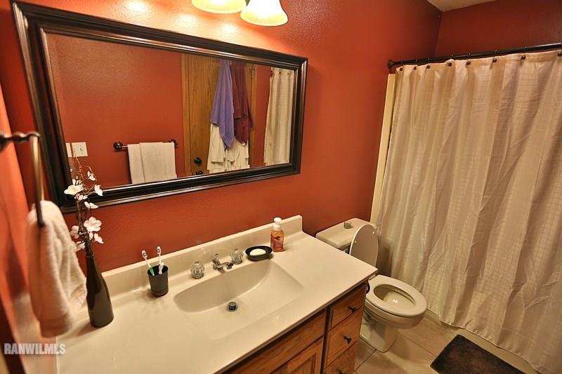 8988 Badger Road East Dubuque, IL 61025 - Photo 11 of 22 Gallery Image 11