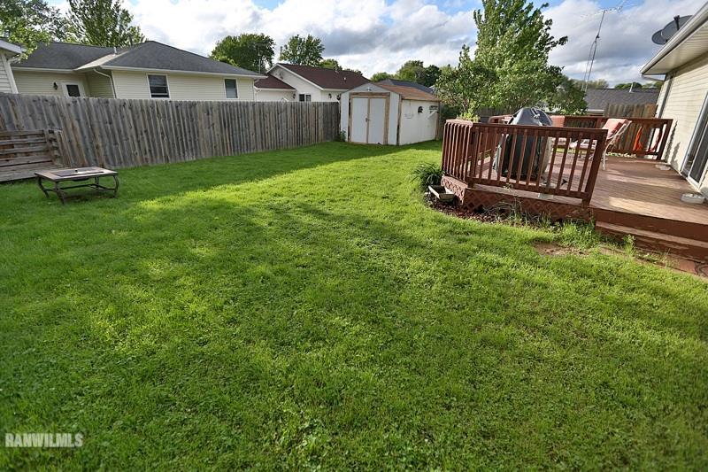 8988 Badger Road East Dubuque, IL 61025 - Photo 3 of 22 Gallery Image 3