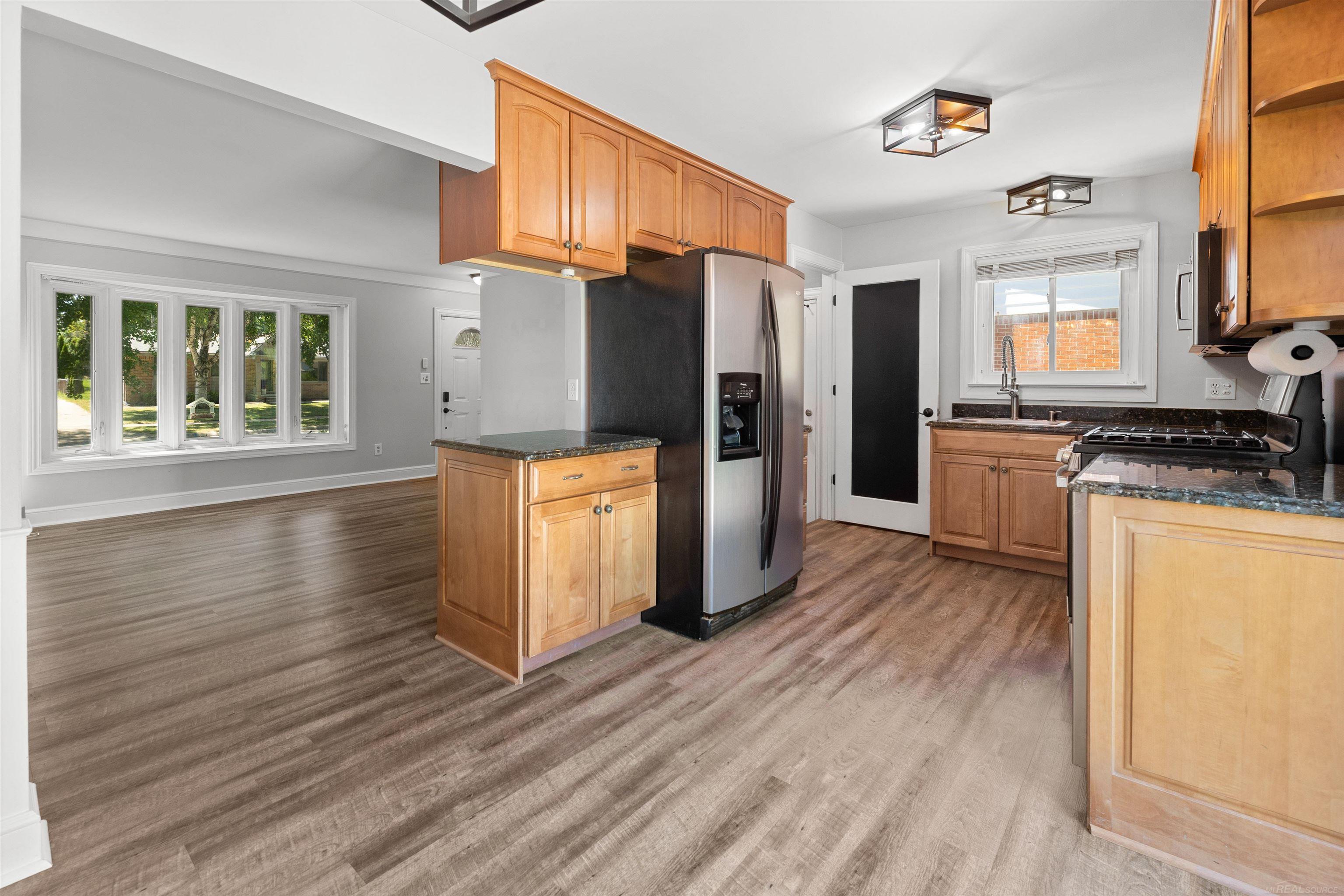 529 Rewold Drive Rochester, MI 48307 - Photo 13 of 31 Gallery Image 13