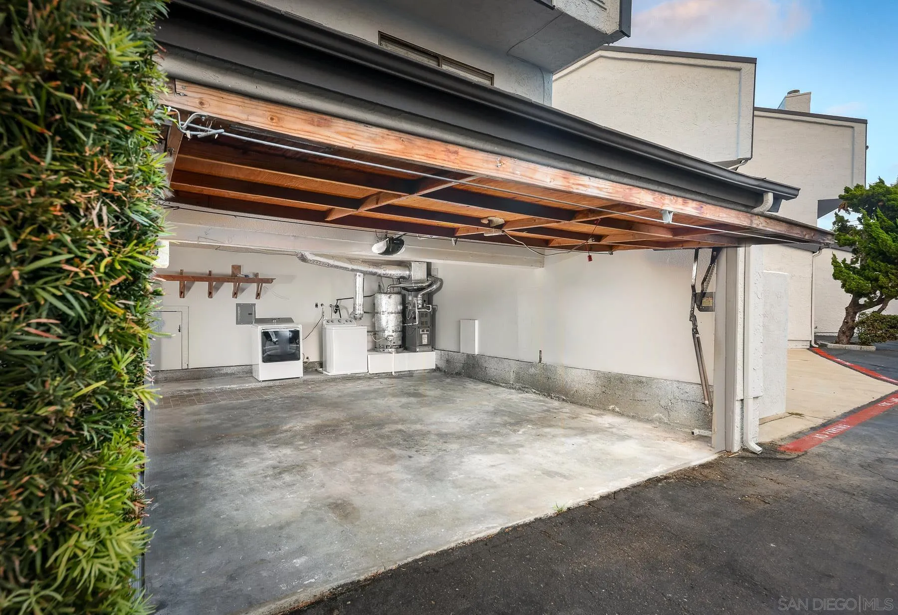 7325 Alicante Road, Unit A Carlsbad, CA 92009 - Photo 34 of 44