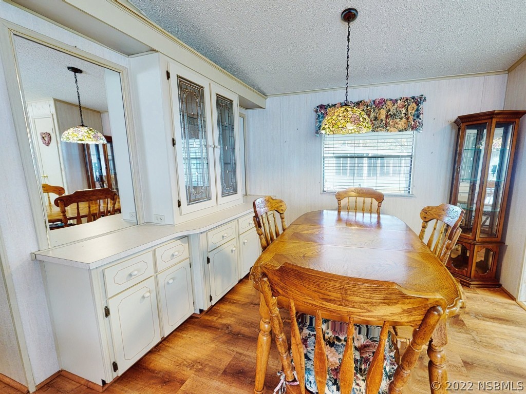 609 Navigators Way Edgewater, FL 32141 - Photo 4 of 38 Gallery Image 4