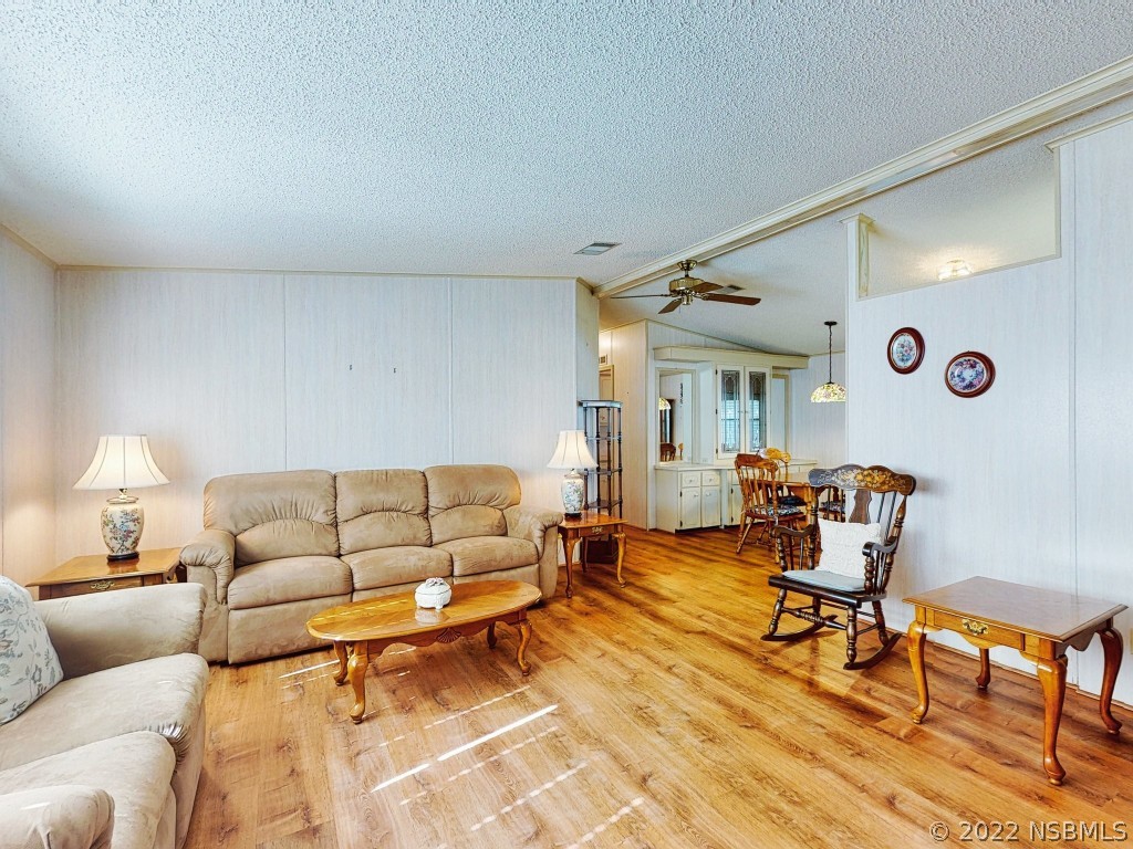 609 Navigators Way Edgewater, FL 32141 - Photo 9 of 38 Gallery Image 9