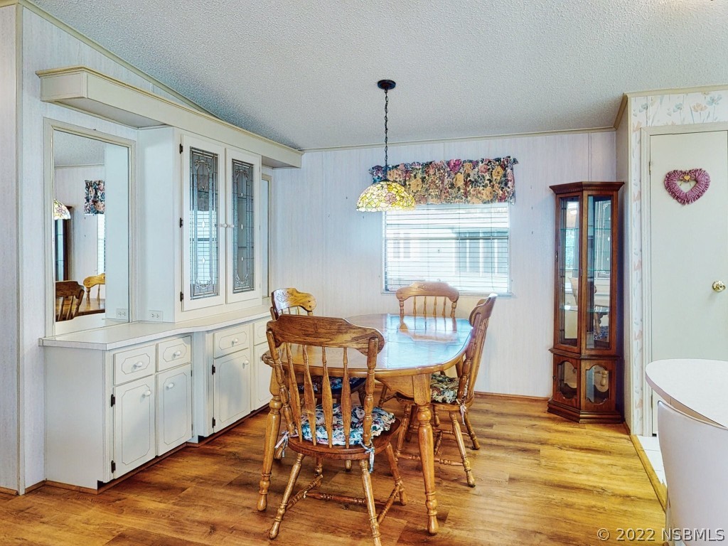 609 Navigators Way Edgewater, FL 32141 - Photo 10 of 38 Gallery Image 10