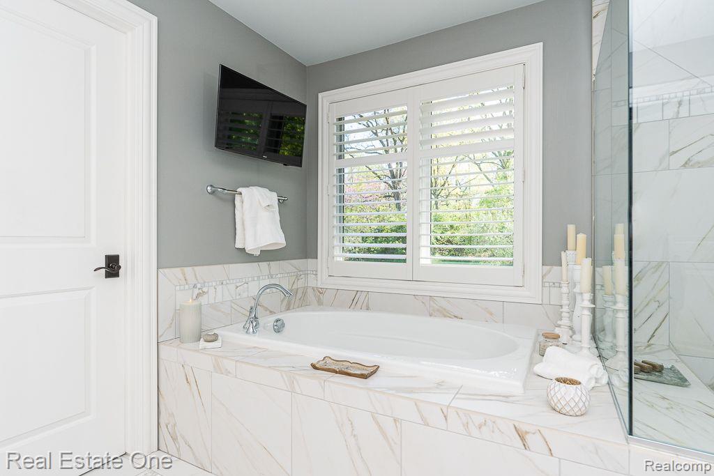 611 Wellington Circle Rochester Hills, MI 48309 - Photo 55 of 70