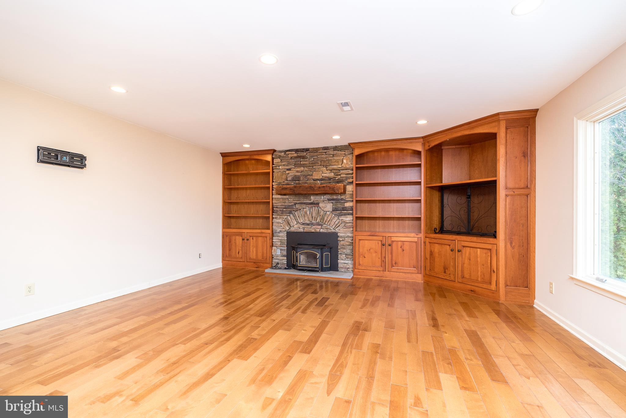 46 John Dyer Way Doylestown, PA 18902 - Photo 31 of 76 family room