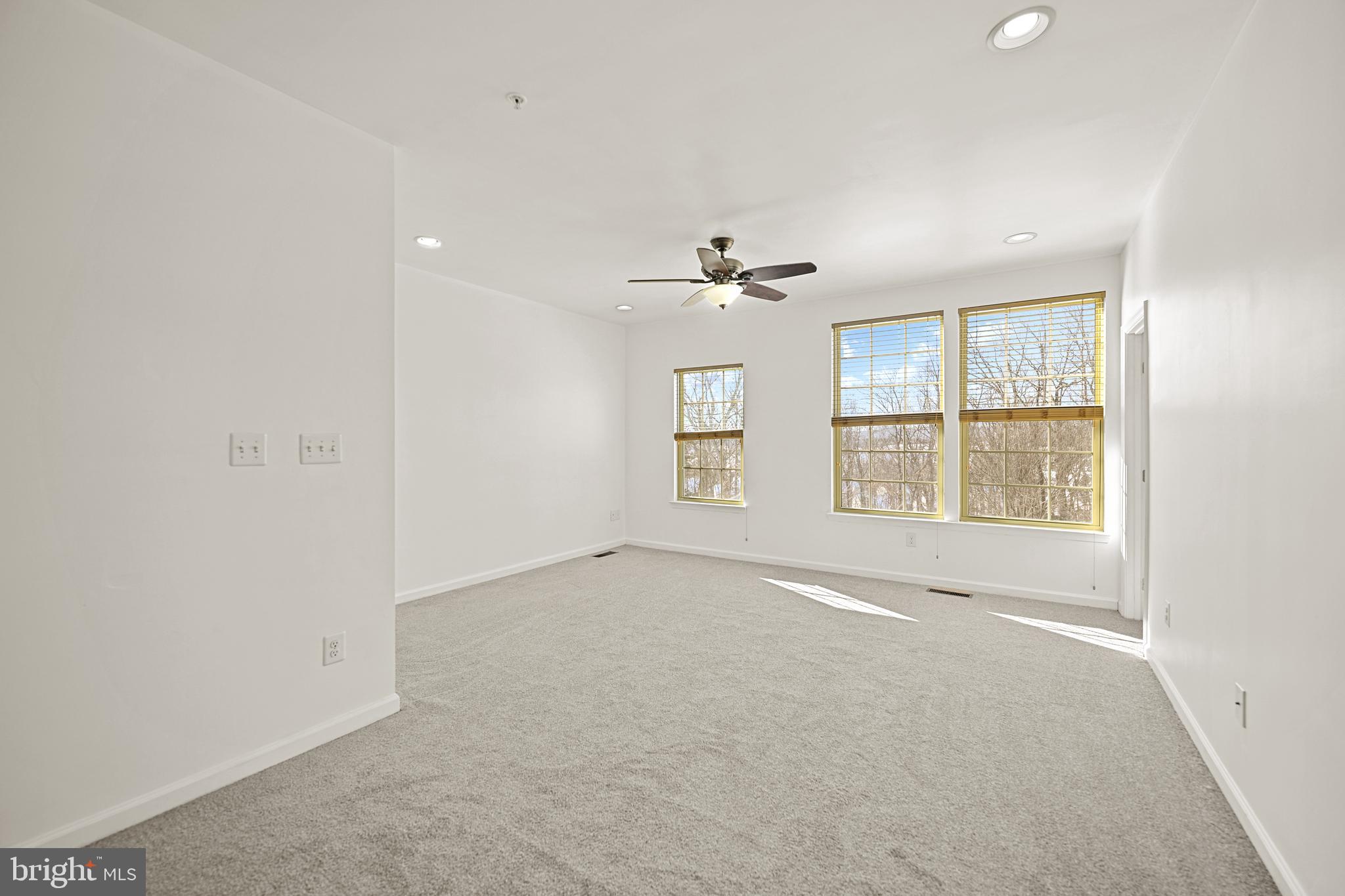 25928 Racing Sun Drive Aldie, VA 20105 - Photo 9 of 32 Primary Bedroom Suite