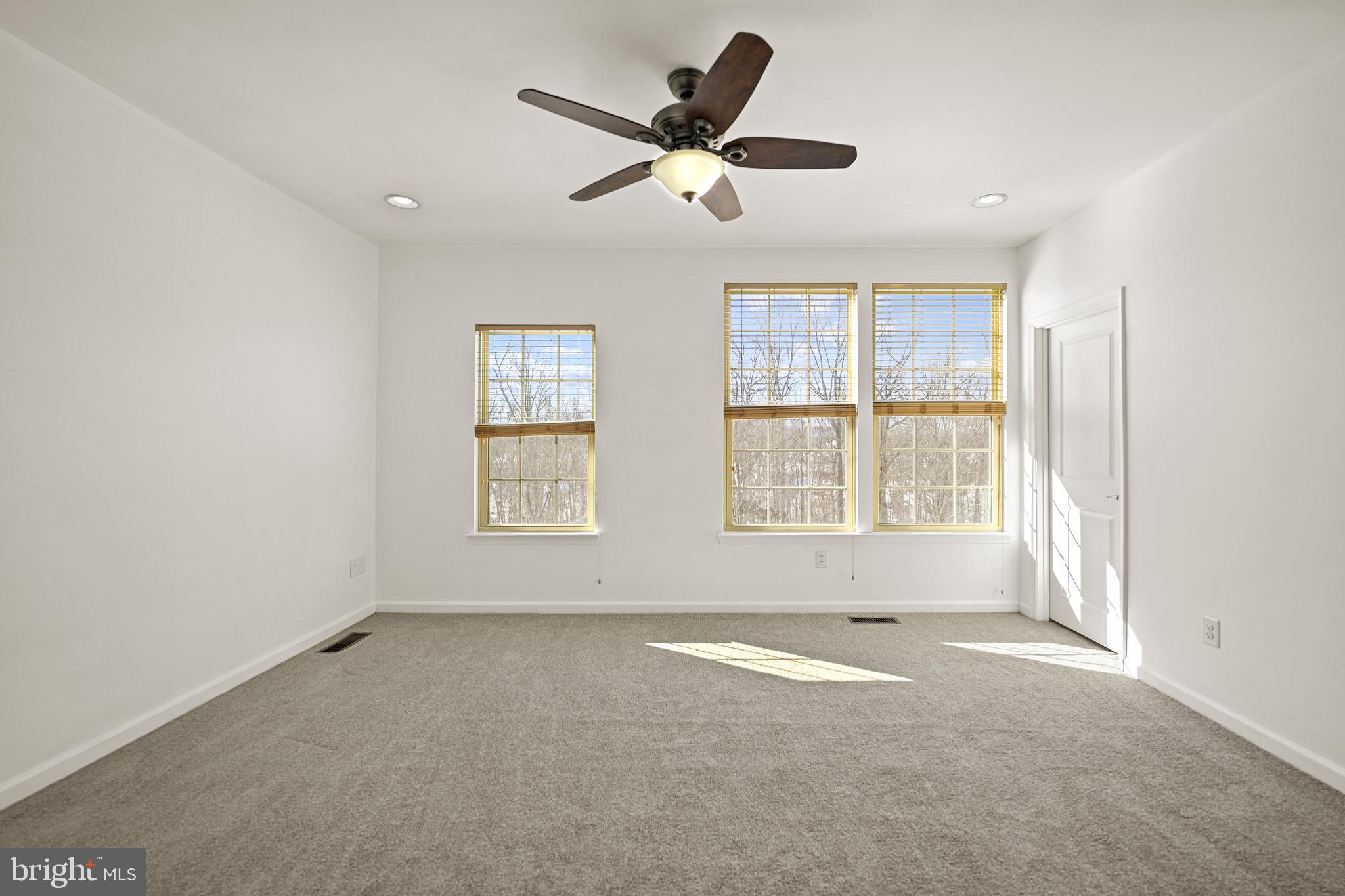 25928 Racing Sun Drive Aldie, VA 20105 - Photo 10 of 32 Primary Bedroom Suite