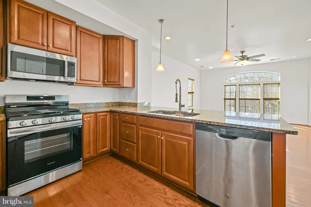 $499,900 | 25928 Racing Sun Drive, Unit 12J, Aldie, VA 20105