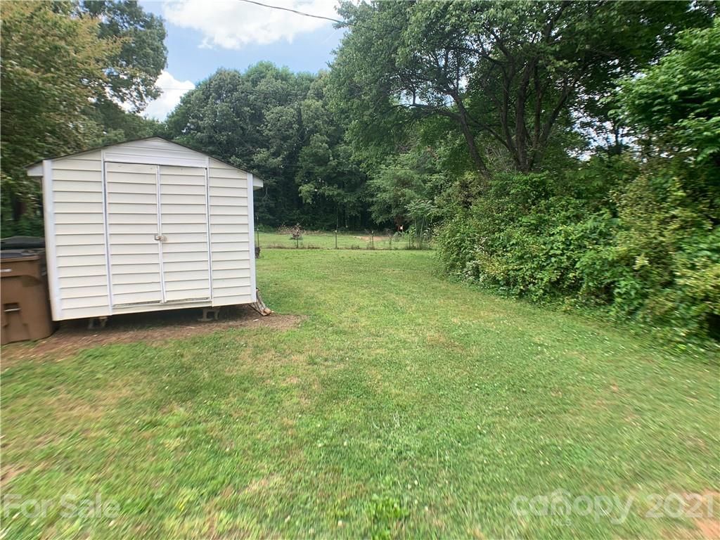 1316 Georgetown Road Lincolnton, NC 28092 - Photo 5 of 5 Gallery Image 5