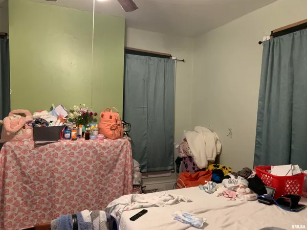 $117,500 | 310 East Detroit Avenue, Monmouth, IL 61462