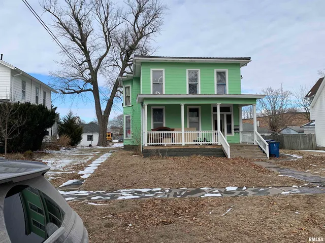 $122,000 | 310 East Detroit Avenue, Monmouth, IL 61462