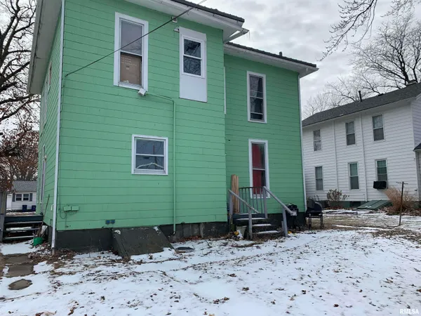 $117,500 | 310 East Detroit Avenue, Monmouth, IL 61462
