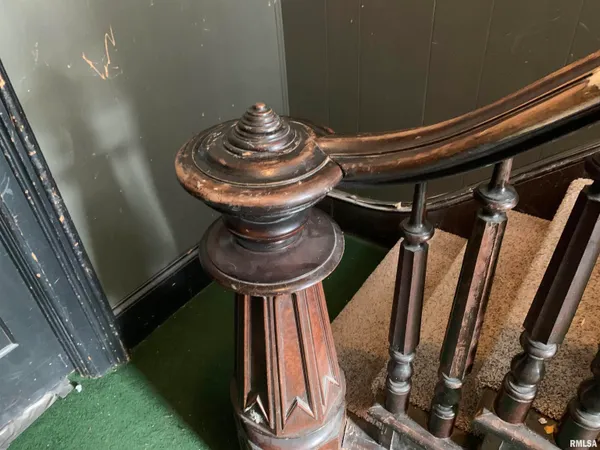 $117,500 | 310 East Detroit Avenue, Monmouth, IL 61462