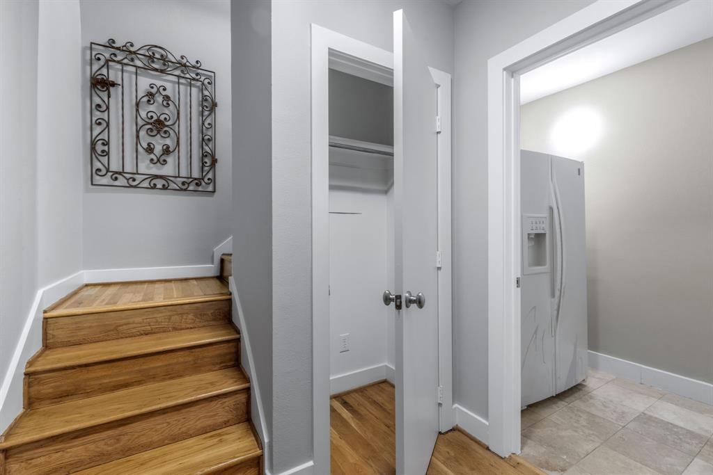 5055 Addison Circle, Unit 731 Addison, TX 75001 - Photo 5 of 40 The entrance foyer is accessed from the 7th floor. It includes a coat closet and a large storage room.