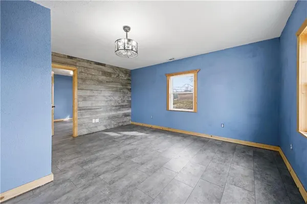 $229,500 | 33646 West Laser Road, New Hampton, MO 64471