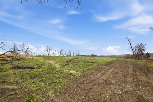 $229,500 | 33646 West Laser Road, New Hampton, MO 64471
