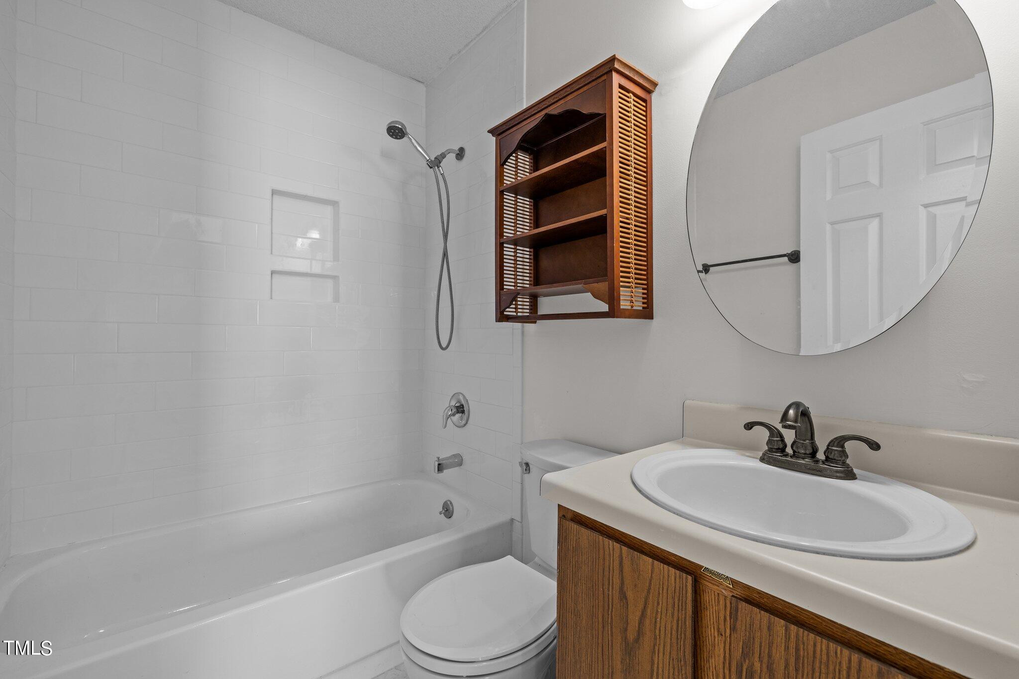 1706 Township Circle Raleigh, NC 27609 - Photo 21 of 38 12-web-or-mls-5Z8A3398