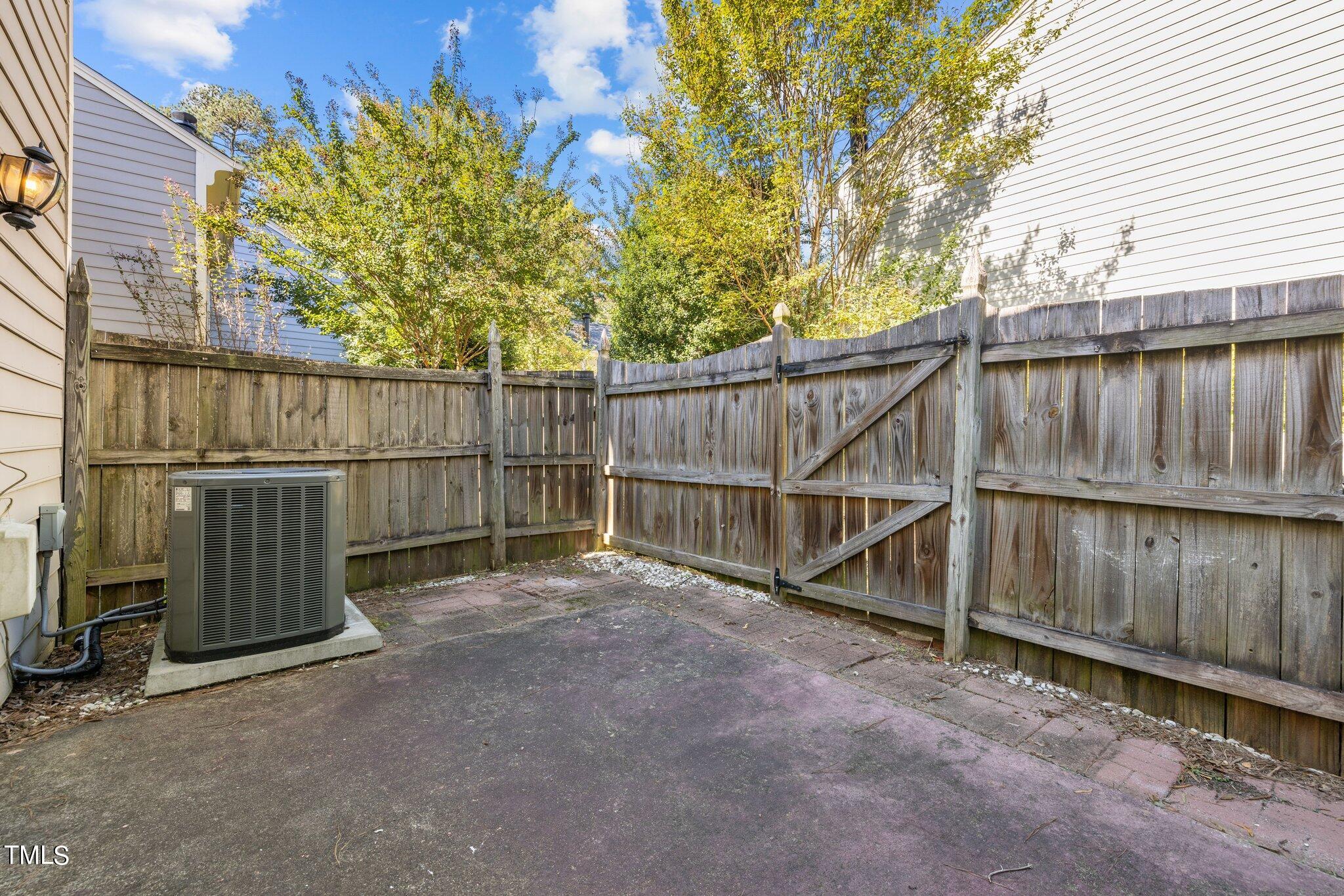 1706 Township Circle Raleigh, NC 27609 - Photo 26 of 38 30-web-or-mls-5Z8A3451