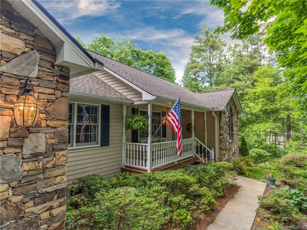 329 Thomas Road Hendersonville, NC 28739 - Photo 2 of 34 Gallery Image 2