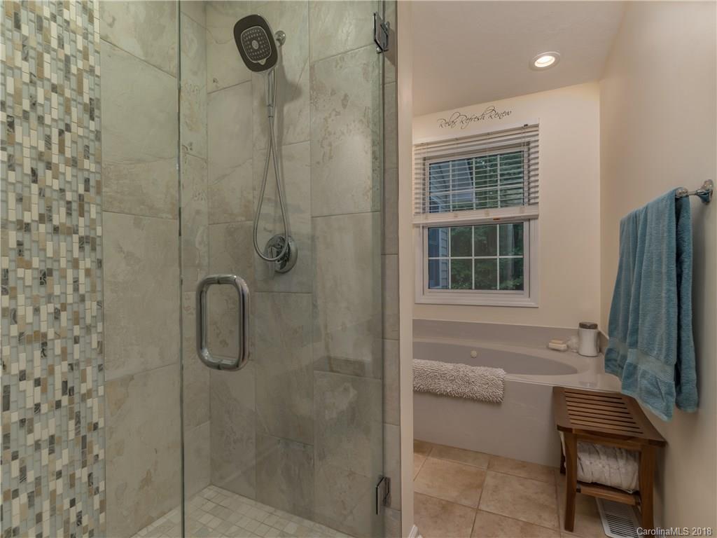 329 Thomas Road Hendersonville, NC 28739 - Photo 17 of 34 Gallery Image 17