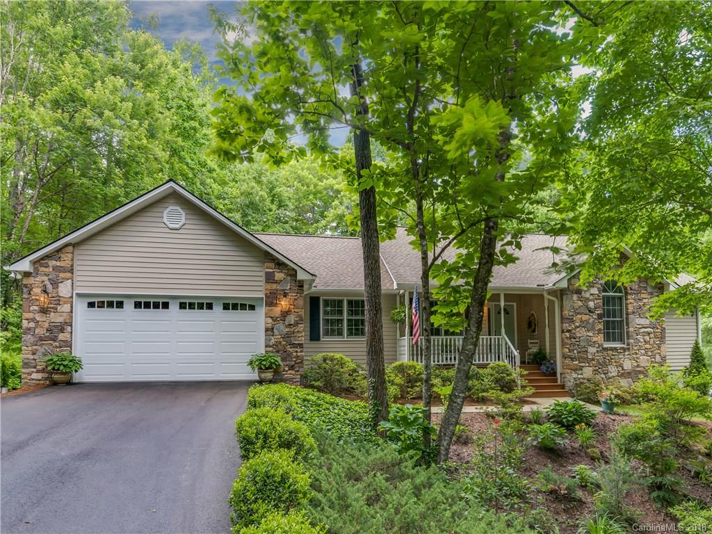 329 Thomas Road Hendersonville, NC 28739 - Photo 3 of 34 Gallery Image 3