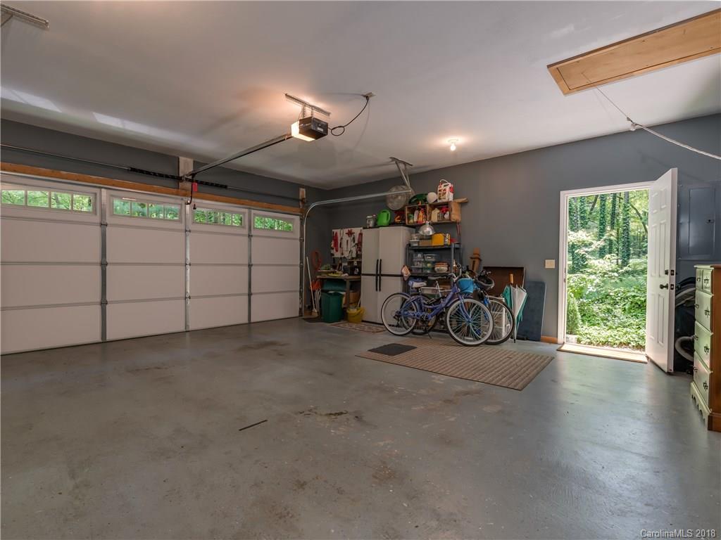 329 Thomas Road Hendersonville, NC 28739 - Photo 23 of 34 Gallery Image 23