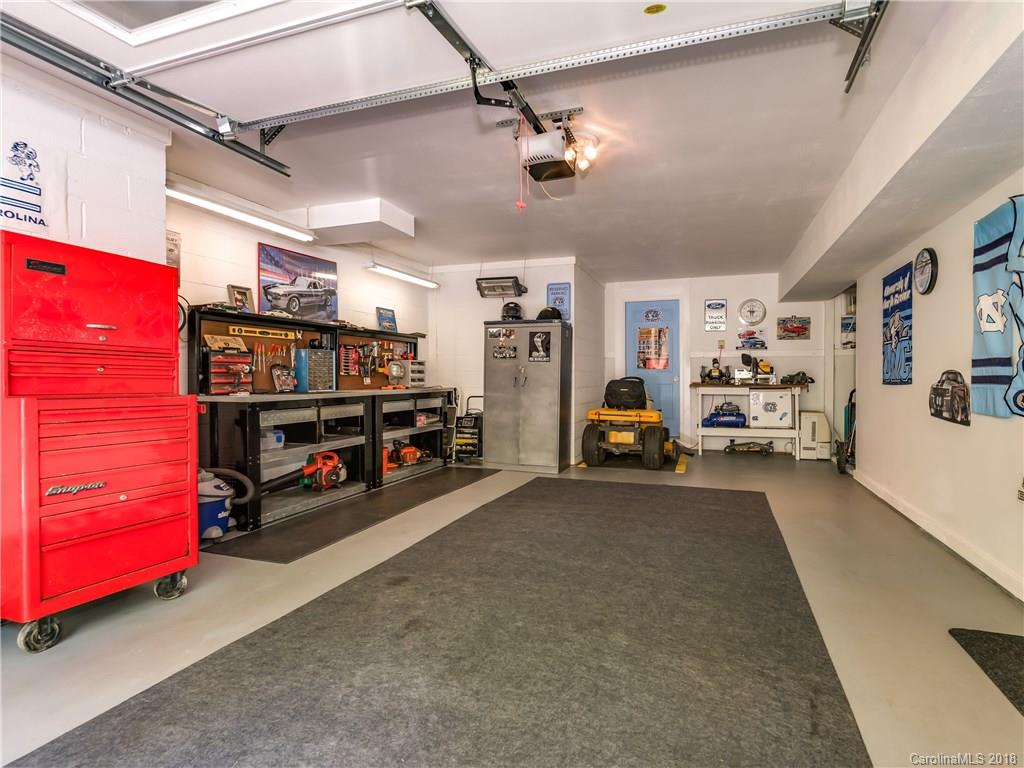 329 Thomas Road Hendersonville, NC 28739 - Photo 27 of 34 Gallery Image 27