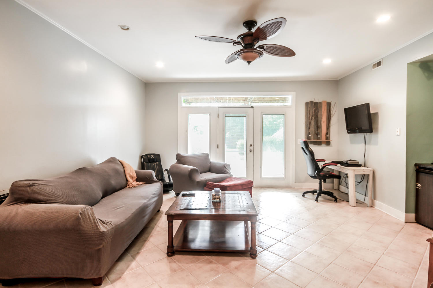 449 Commonwealth Road Mount Pleasant, SC 29466 - Photo 22 of 25 449 Commonwealth Rd Mount-022-015-Common