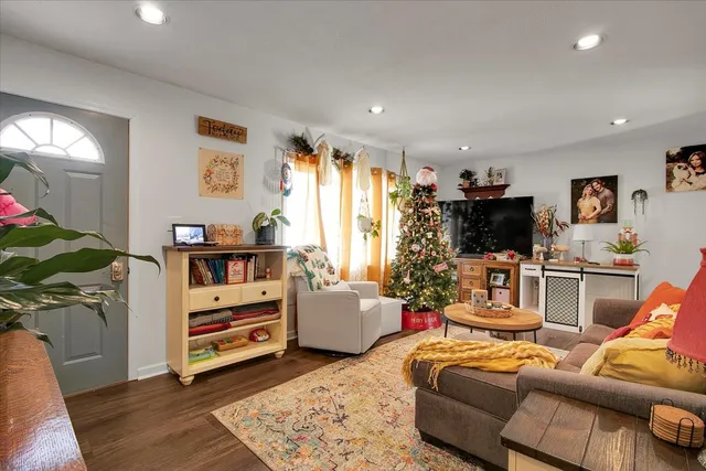 $145,000 | 1203 Riverside Avenue, Streator, IL 61364