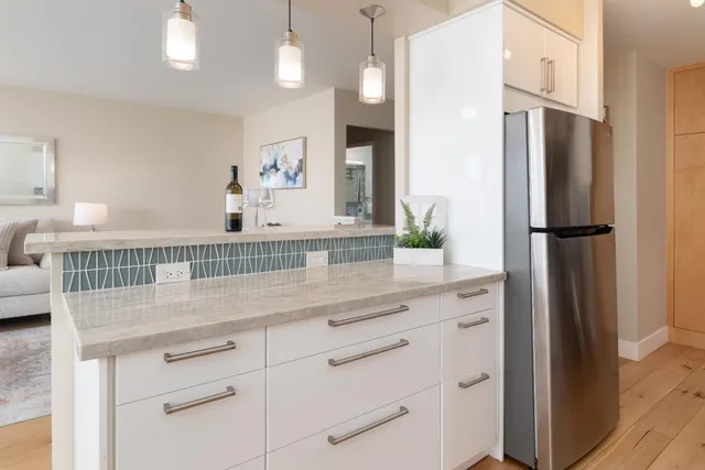 $648,000 | 1555 Lakeside Drive, Unit 184, Oakland, CA 94612