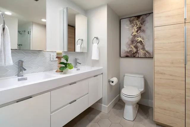 $648,000 | 1555 Lakeside Drive, Unit 184, Oakland, CA 94612